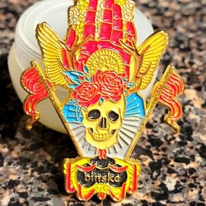 BINKSE Large Skull Pin